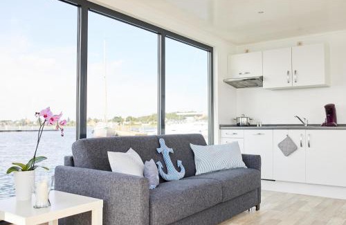 Rendbjerg House | Hausboot WELL - Husbåd WELL