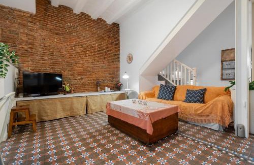 Calella House | Hauzify I Casa d'Anselm Clavé