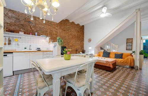 Calella House | Hauzify I Casa d'Anselm Clavé