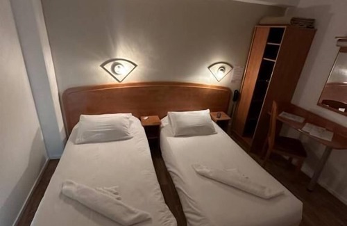 Malay-le-Grand Hotel | Havana