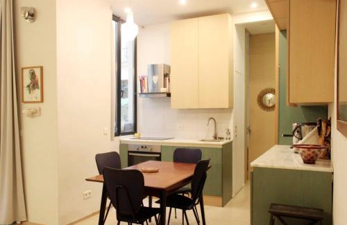 Jardin des plantes Apartment | Haven of peace with private terrace