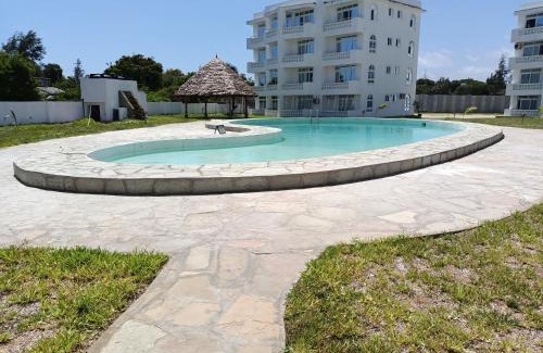 Malindi Apartment | HavenHouse Kijani - 1 Bedroom Beach Apartment with Swimming Pool