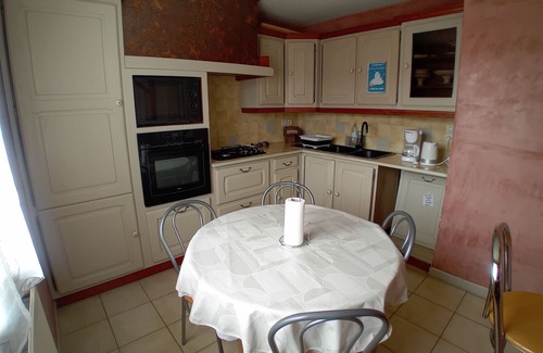 Bourgoin-Jallieu House | Havre de Paix