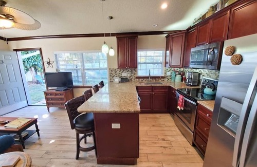 Port Canaveral Apartment | Hawaiian Cottage-Constant Heated Pool,East of A1A!