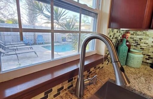 Port Canaveral Apartment | Hawaiian Cottage-Constant Heated Pool,East of A1A!