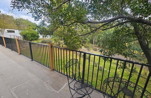 Flowerdale House | Hazy Hill Estate, a renovated Miners Cottage, surrounded by nature