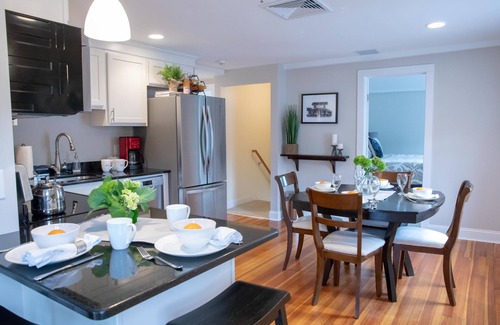 Lenox Apartment | Heart of Lenox! - renovated downtown apartment