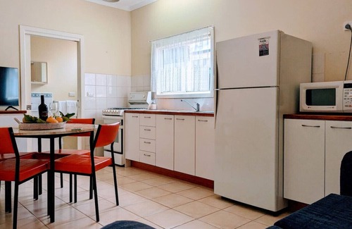 Queenscliff Apartment | Heart of Queenscliff - charming guesthouse