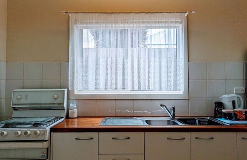 Queenscliff Apartment | Heart of Queenscliff - charming guesthouse