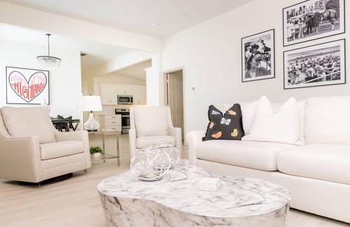 Cherokee Triangle House | Heart of The Highlands | 5BR 4BA w/HotTub +Parking