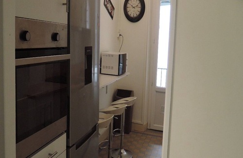 Lodi Apartment | HEART OF TOWN - SPACIOUS AIR-CONDITIONED T4 OF 82M2 CLOSE TO. PL. CASTELLANE/PRADO -3 BDRMS