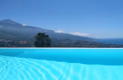 Las Cuevas House | Heatable infinity pool, spectacular views