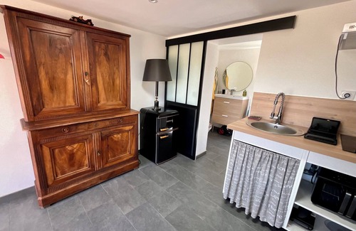 Alata Apartment | Heated pool 4X8 5-seater Jacuzzi