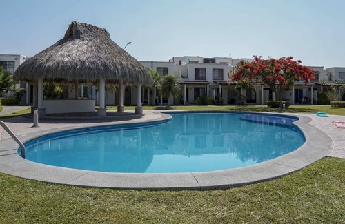 Xochitepec House | Heated pool ☼ Family House in safe subdivision