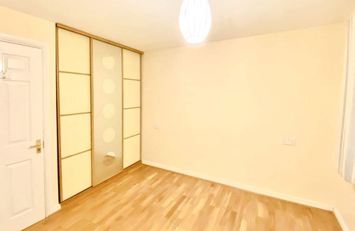 Yeading House | Heathrow House - 4 bedroom 3 bathrooms - London