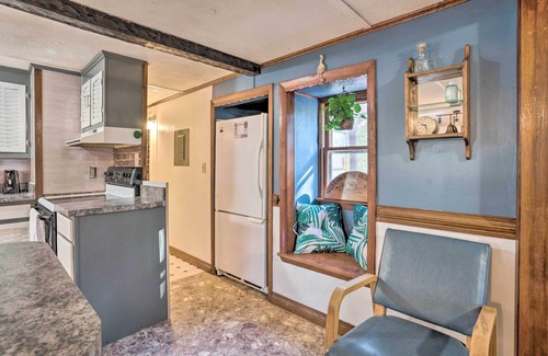 Heathsville House | Heathsville Home w/Sunroom < 10 Mi to Beach!