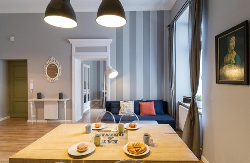 Piasek Południe Apartment | Heavenly apartment above Starbucks