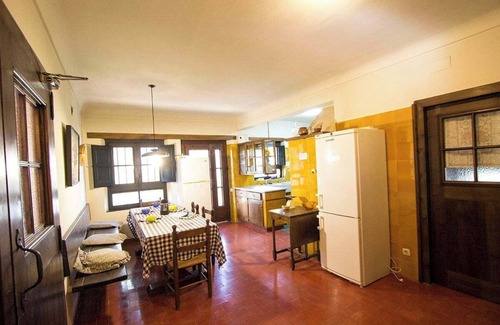 Castellar del Valles Villa | Heavenly Haven for 16 pax - 30km from Barcelona!