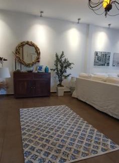 Loutra Oraias Elenis House | Helen of Troy House