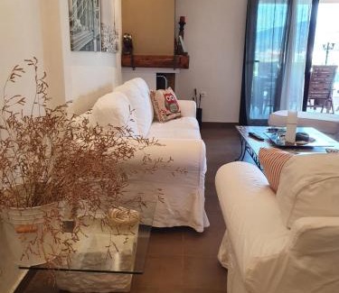 Loutra Oraias Elenis House | Helen of Troy House