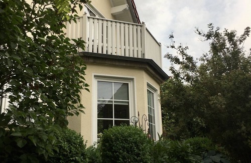 Dransfeld Apartment | Helles Gemütliches Apartment mit Besonderem Flair