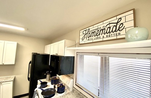 Coralville Apartment | Hello Louise Patio HuluTV Spacious