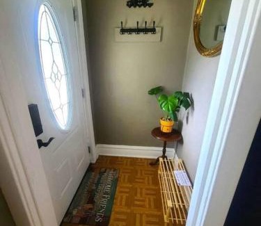 Hermosa Apartment | Hermosa House apartment - Peaceful Quiet 3BR, Free Street Parking, Solar Powered, by Logan Square