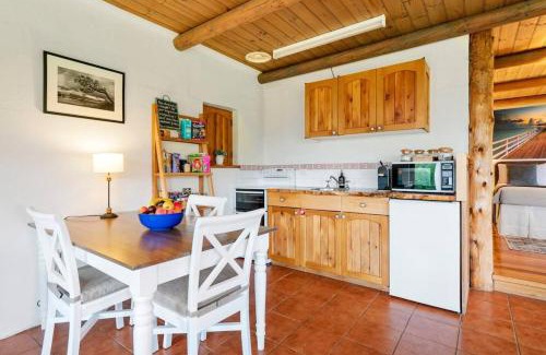 Kettering House | Herons Studio - A Picturesque Couple's Cottage