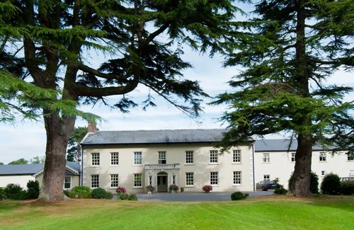 Swords House | Heyward Mews(TR4) HH No 5 (Sleeps 5) by Interhome