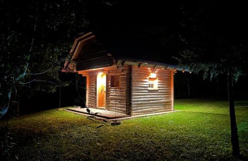 Ljubno House | Hiška ob potočku