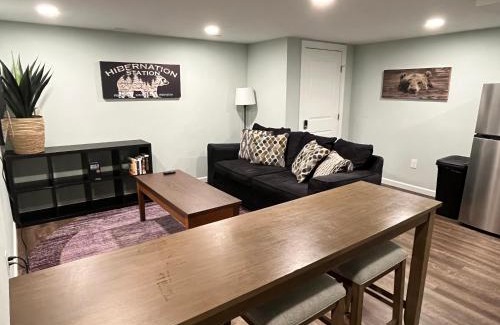 Winston - Salem Apartment | Hibernation Station - No Cave Required