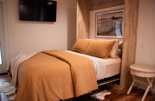 Buckley Other | Hidden 70 Acre Farm stay W/Horses, Goats, Mini Horses, and other farm animals