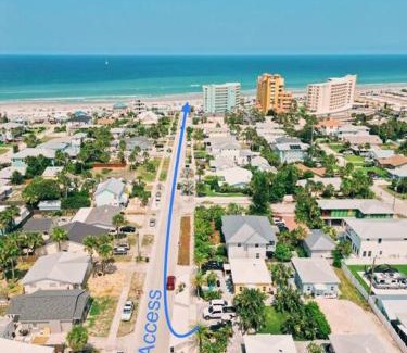 Boardwalk House | Hidden Beach Bungalow