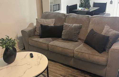 Pahokee Apartment | Hidden Gem located in Pahokee, FL