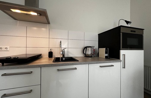 Delft Apartment | Hidden Gem next to TU Delft Campus family P40