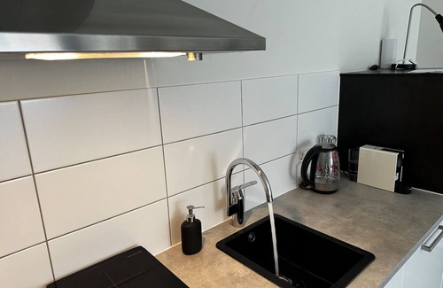 Delft Apartment | Hidden Gem next to TU Delft Campus family P40