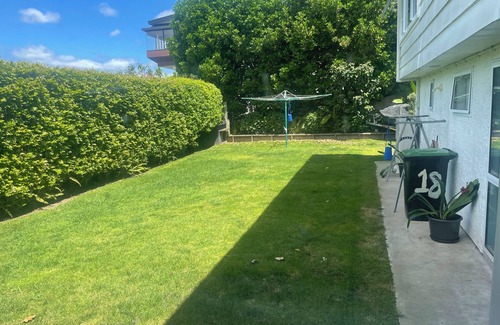 Tauranga South Apartment | Hideaway on The Avenues