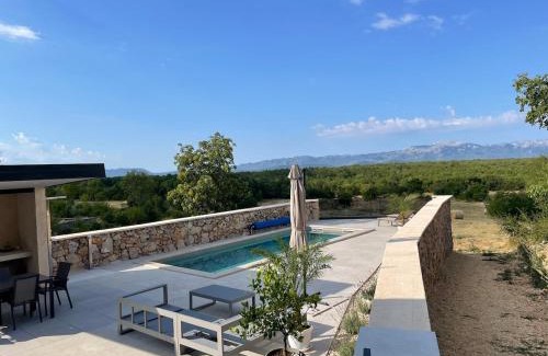 Prolozac Villa | Hideaway Stonehouse pool for 2 Dalmatia Imotski