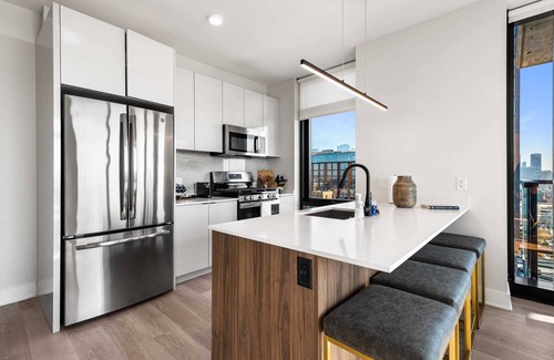 West Loop Apartment | High-End 2BR Apartments in West Loop
