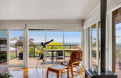 Rosebud House | High on The Hill