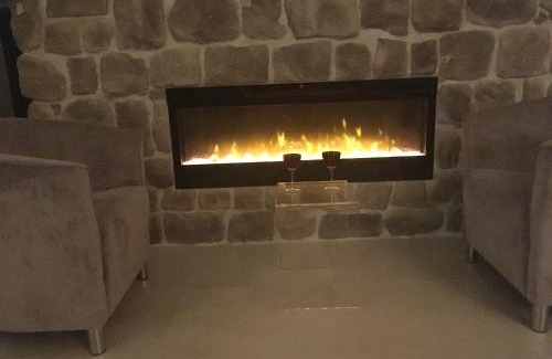 Racisce Apartment | High View-A Seaside Villa With Huge Jacuzzi