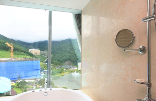 Sabuk Hotel | High1 Grand Hotel Convention Tower