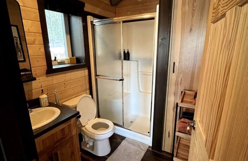 Bragg Creek Cabin | Highland Cabin at the Restart Ranch - hot tub - river access