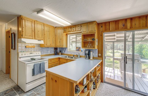 Sula Cabin | Hiking, Hunting & Skiing: Serene Sula Cabin