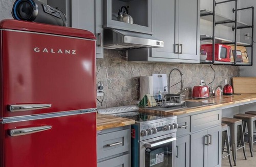 Johnson City House | Hill Country Guest Houses