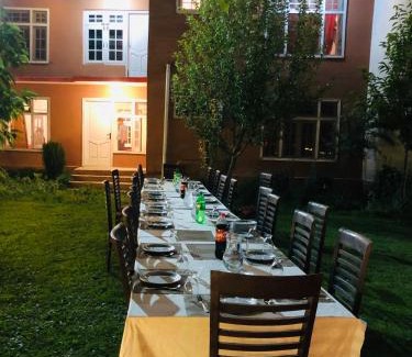 Skardu House | Hill icon Resort & Restaurant