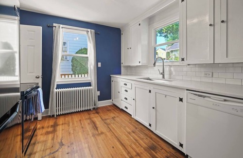 Fry's Spring House | Hill Street House walk to UVA Stadium/Fry's Spring