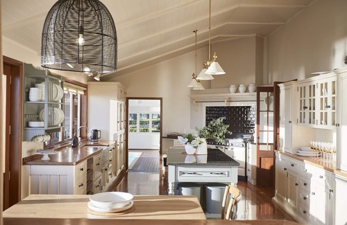 Onemana House | HILLBROOK ESTATE WHANGAMATA, NEW ZEALAND