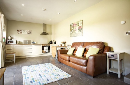 Cleeve Apartment | Hillcroft Self Catering