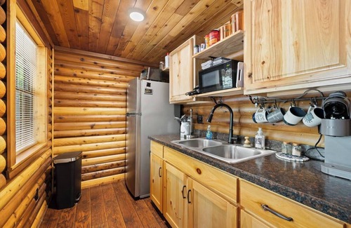 Pickens Cabin | Hillside Cabin | Forest Views | River | Kayaks